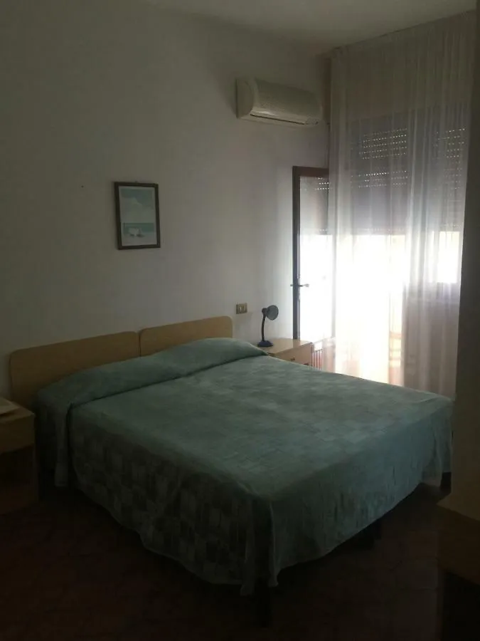 Hotel Margherita ソットマリーナ