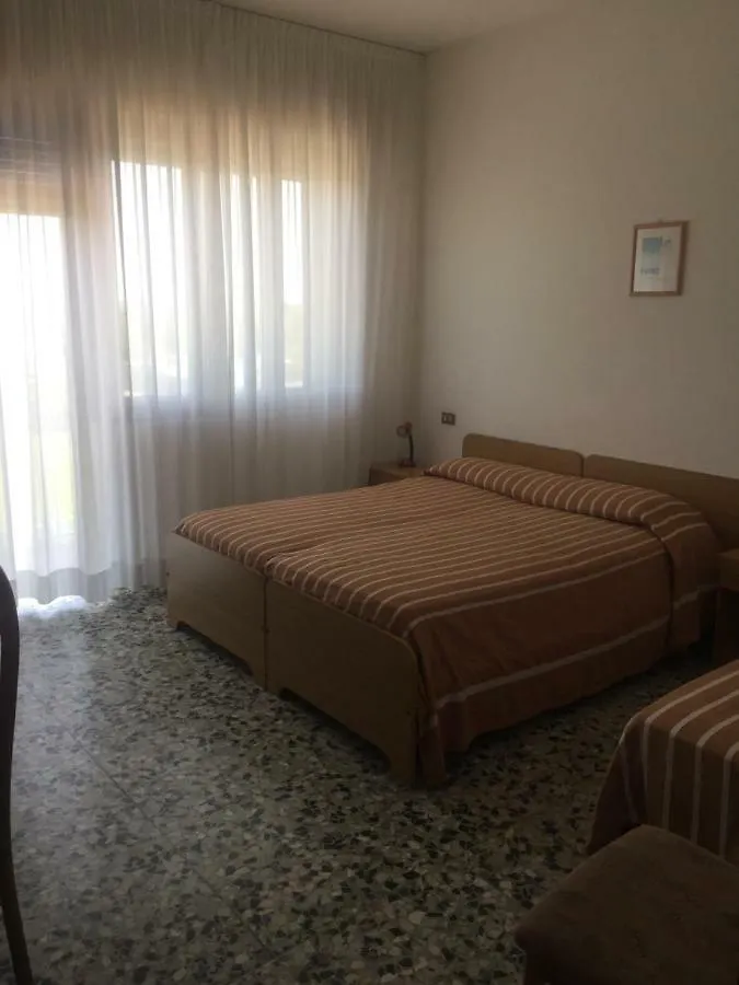 Hotel Margherita ソットマリーナ